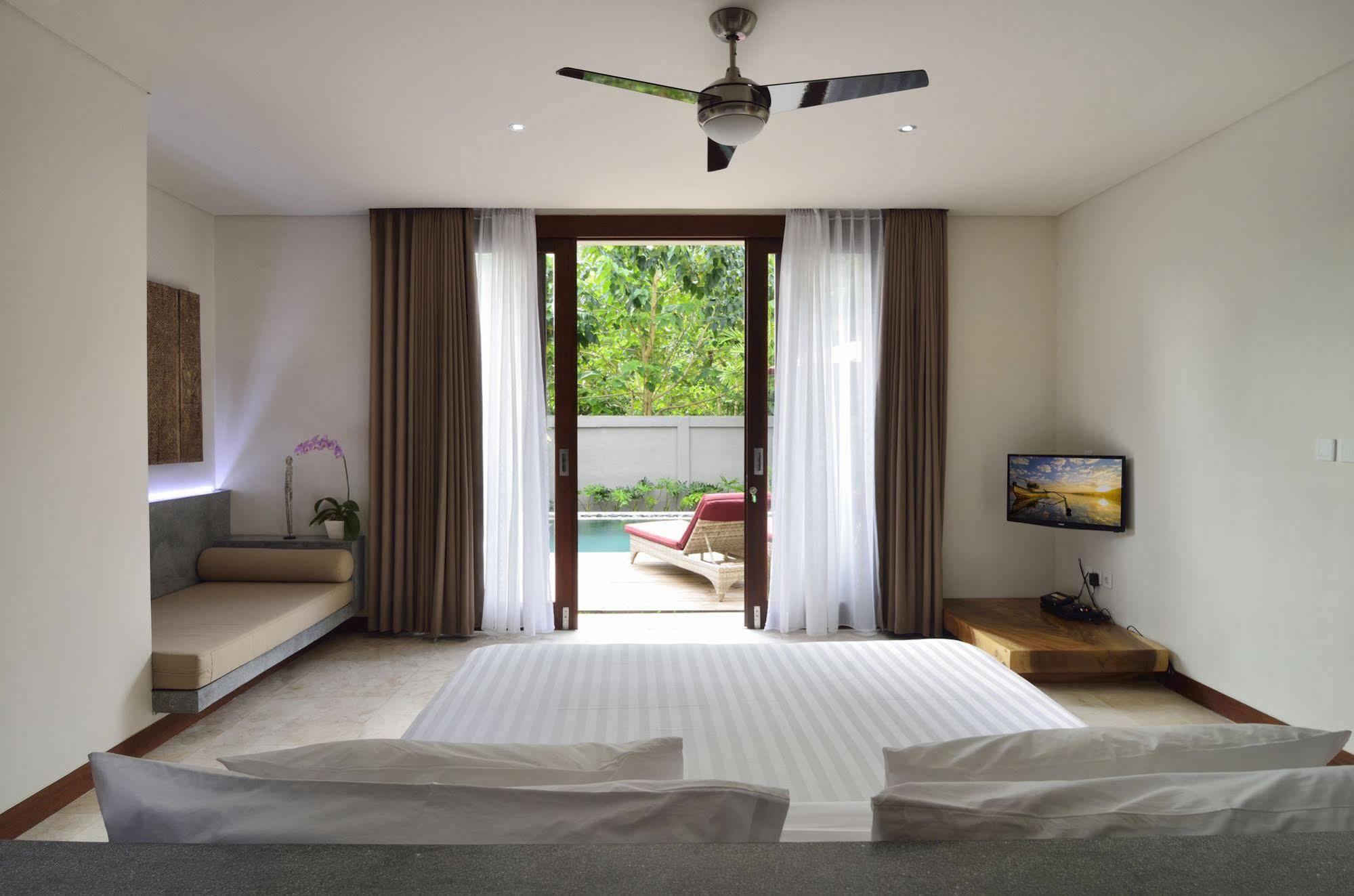 Bale Mandala Villas スンギギ エクステリア 写真